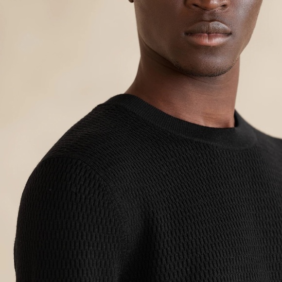 Banana Republic Men’s Merino Crew-Neck Sweater - Picture 6 of 6